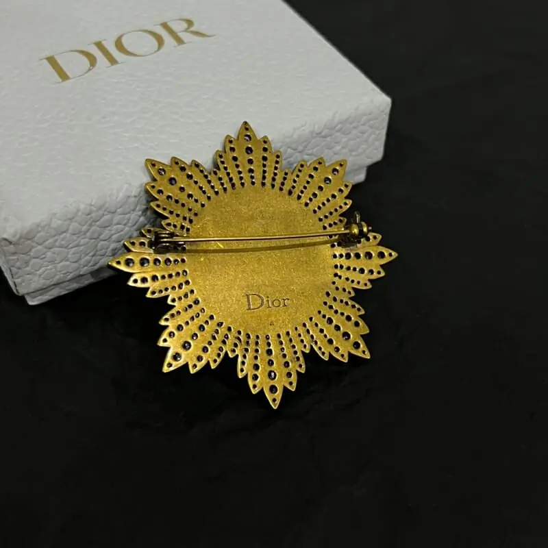 christian dior brooches pour femme s_12156431